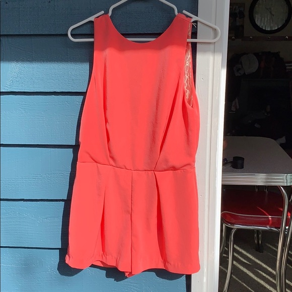 Romper NWT - Picture 9 of 9